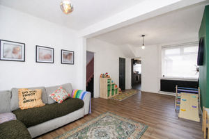 Lounge/Diner- click for photo gallery